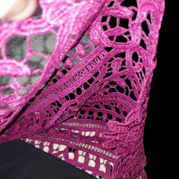 L'ATISTE by AMY Burgundy Open Latice Work Dress Size S - Picture 8 of 10